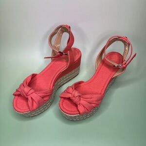 Michael Kors Wedge Sandal with woven heel in coral pink size 7.5